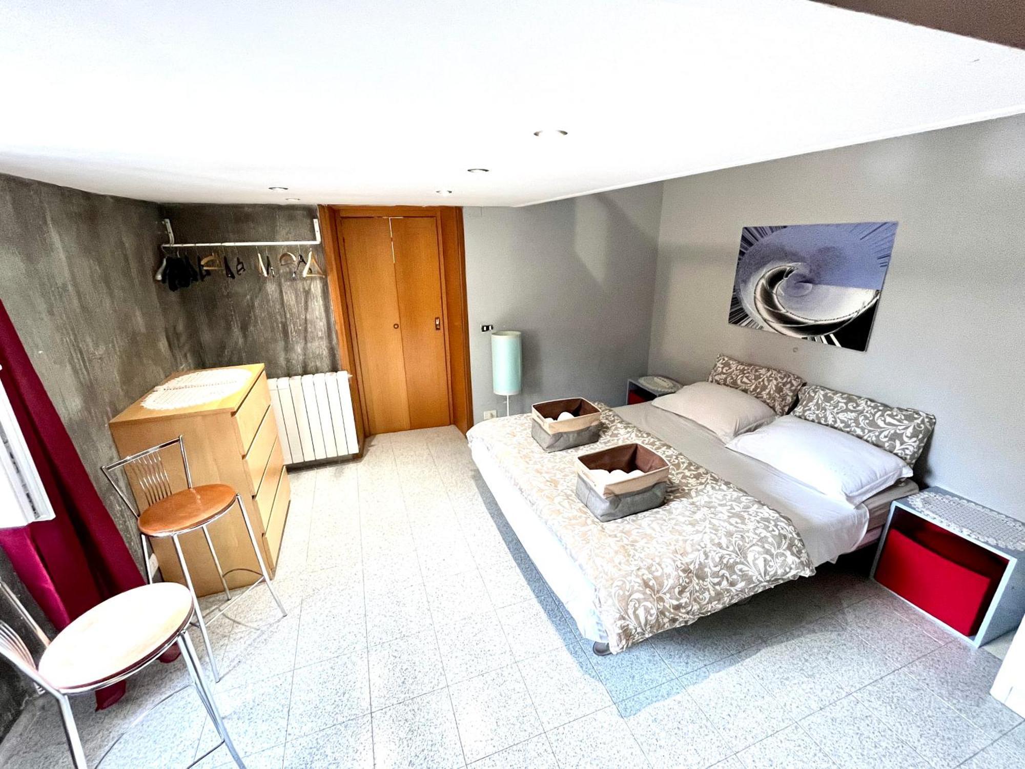 Romuhouse Economy Apartment Metro B Esterno foto
